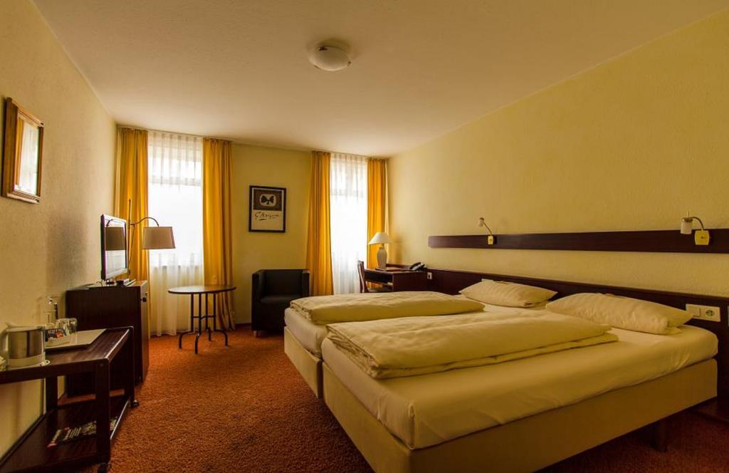Stadt-Hotel Loerrach Gbr Zewnętrze zdjęcie